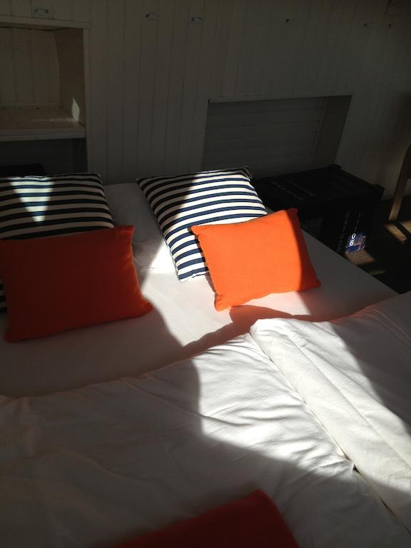 Hotel Péniche Nidd Dannemarie  Zimmer foto